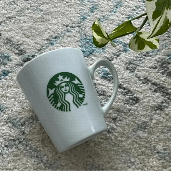 2011 Starbucks  mug - Picture 1 of 5